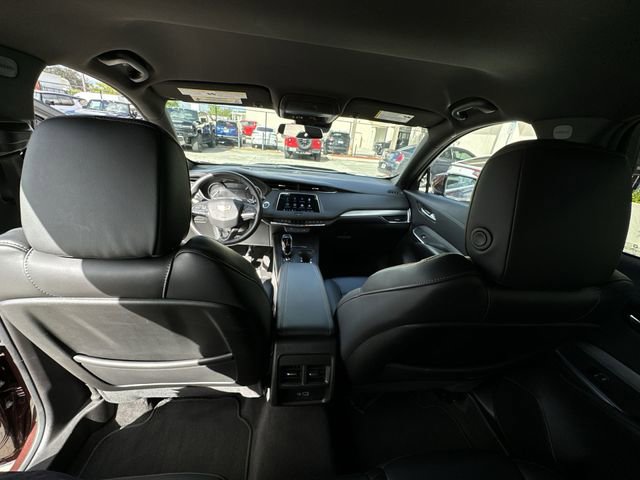 Certified 2023 Cadillac XT4 Premium Luxury FWD image 30