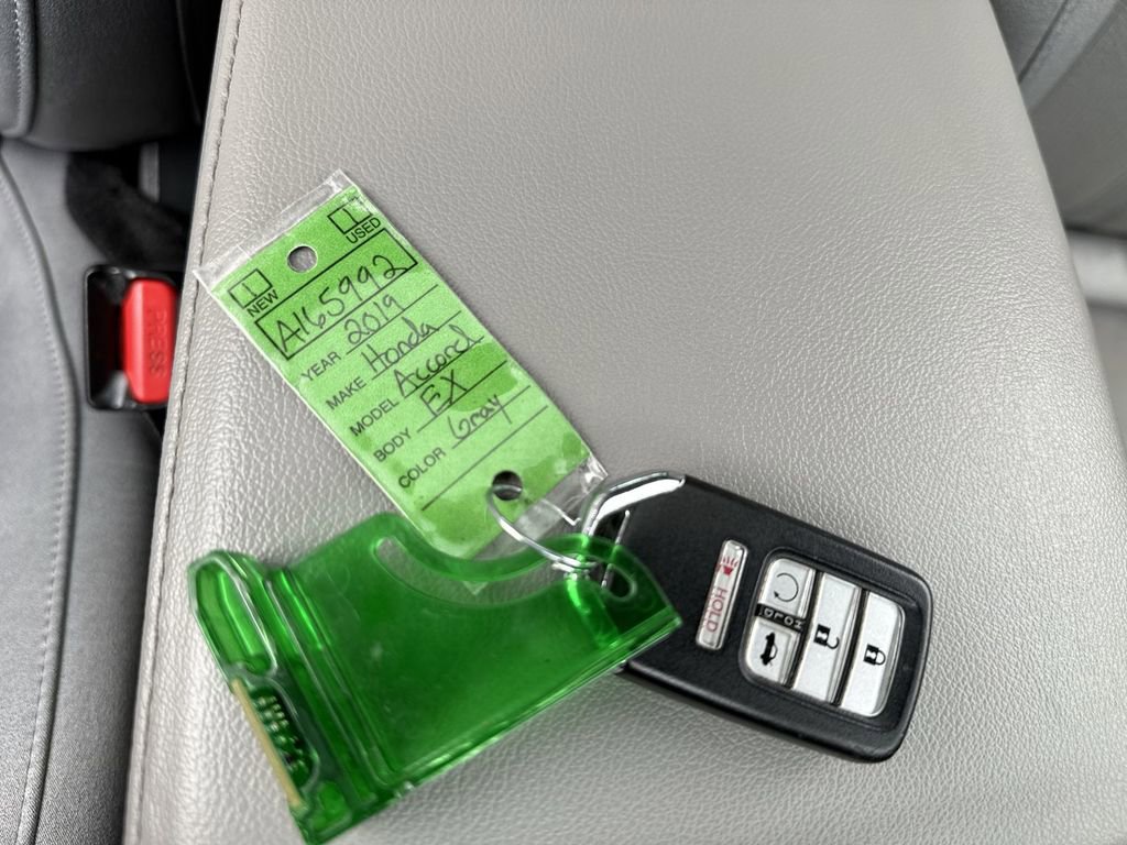 Used 2019 Honda Accord EX image 30