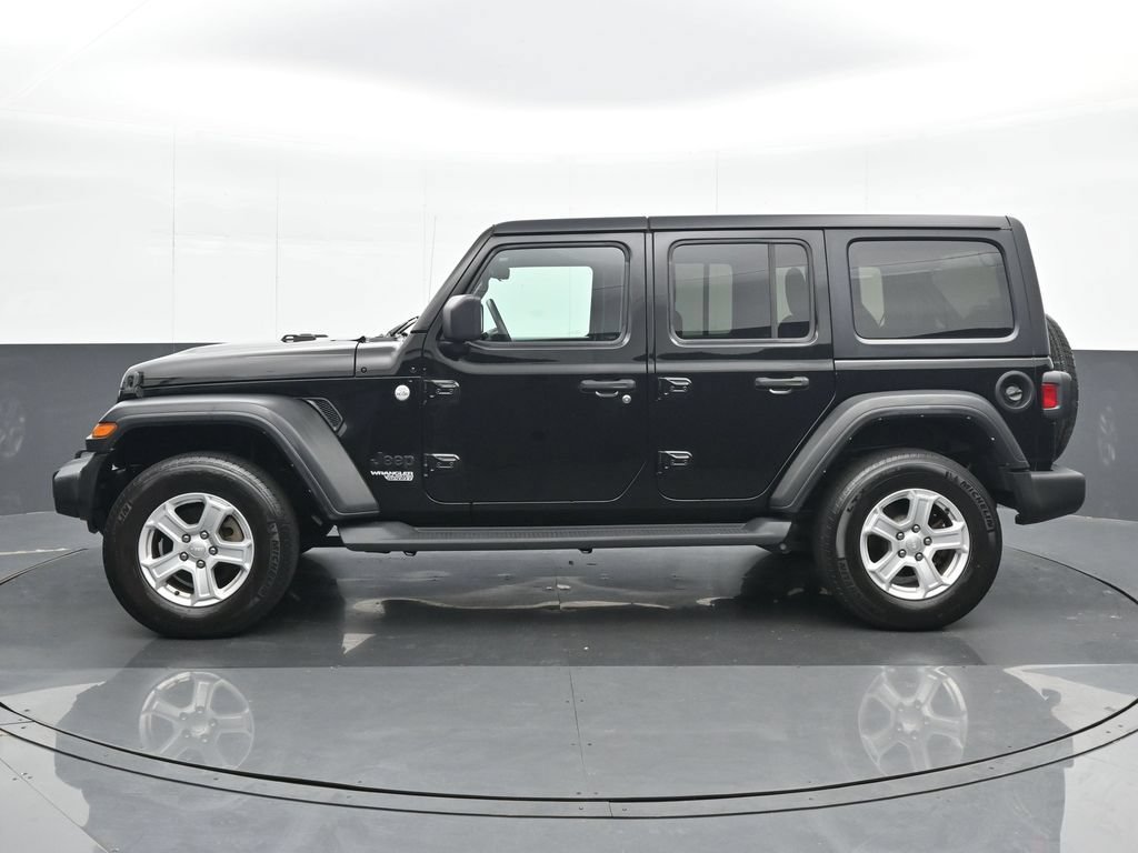 Used 2021 Jeep Wrangler Unlimited Sport AWD/4WD image 3