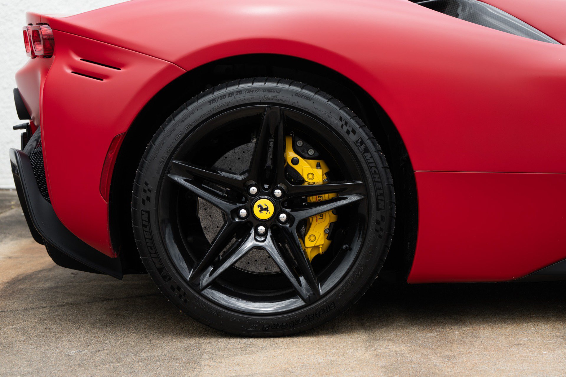 Used 2023 Ferrari SF90 Spider AWD/4WD image 29