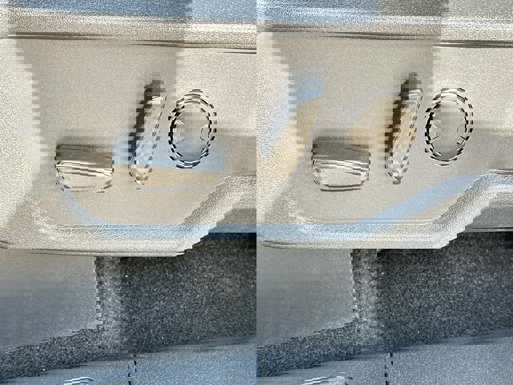 New 2025 Ford Bronco Badlands image 29