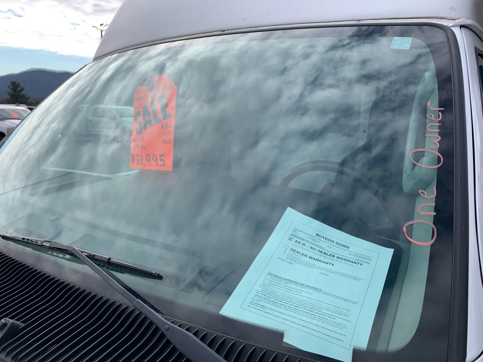 Used 2019 Ford E-450 and Econoline 450 Super Duty w/ Power Windows & Locks Group image 4