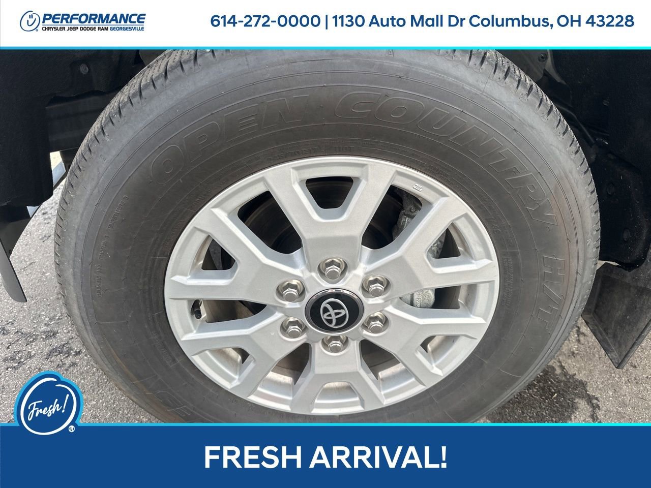 Used 2024 Toyota Tacoma SR image 10