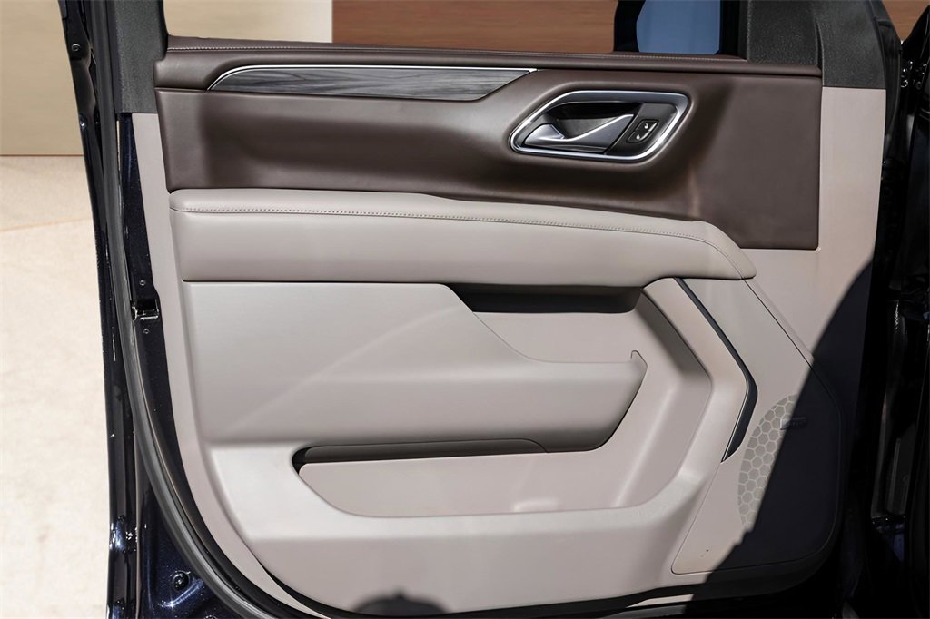 Used 2021 GMC Yukon SLT w/ SLT Luxury Plus Package image 32