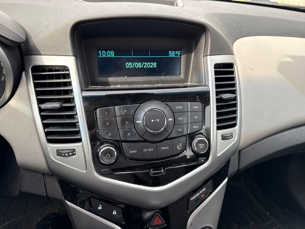 Used 2014 Chevrolet Cruze LS FWD image 20