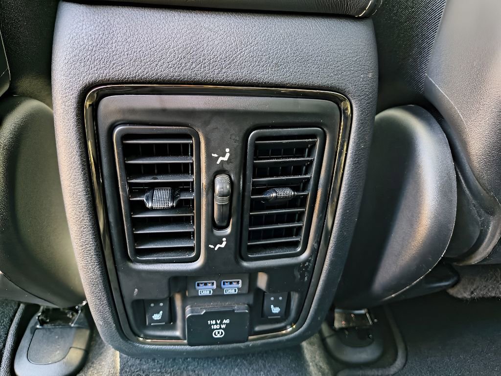 Used 2019 Dodge Durango R/T w/ Blacktop Package RWD image 26