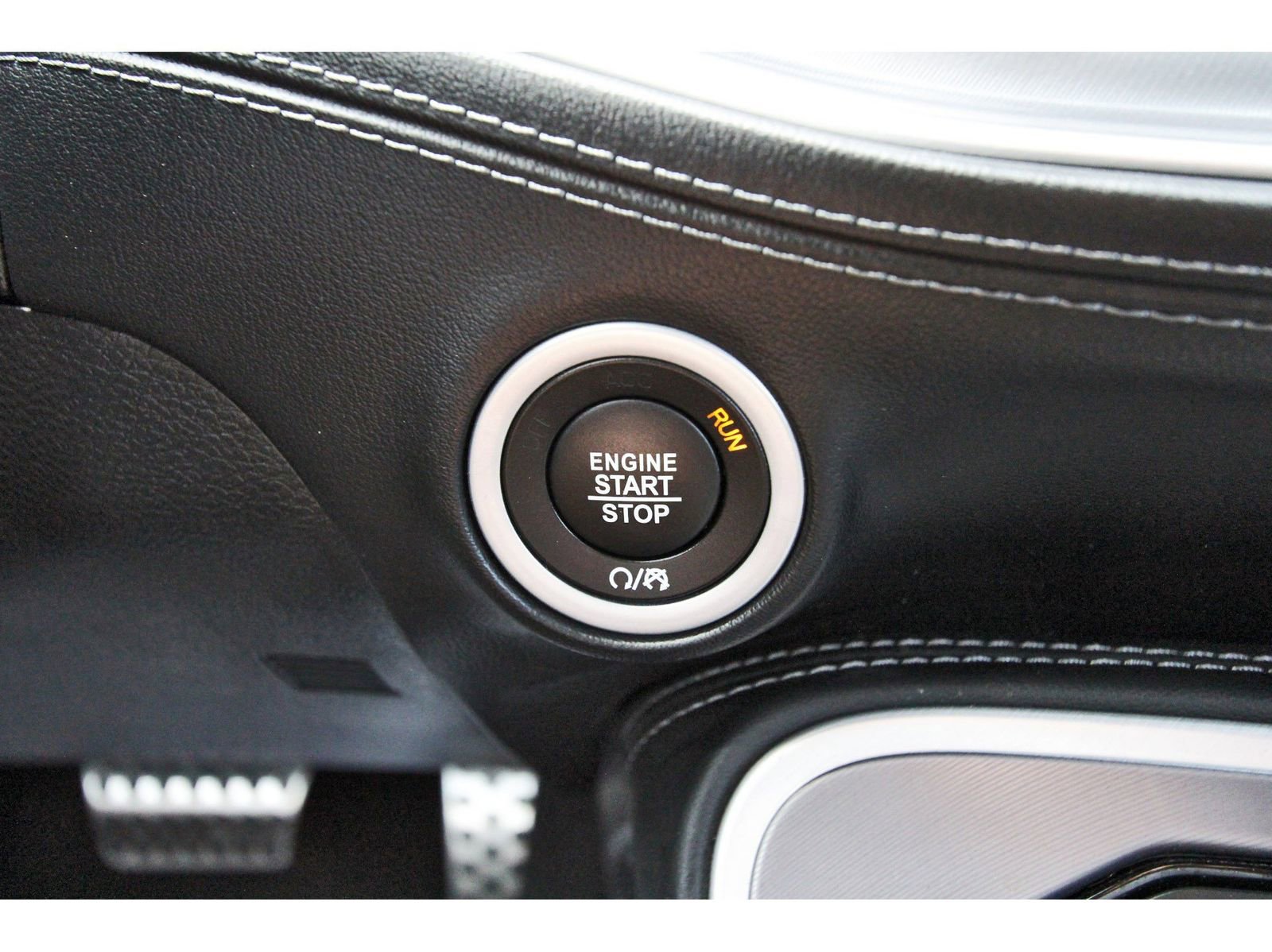 Used 2022 Dodge Challenger R/T w/ Plus Package RWD image 20