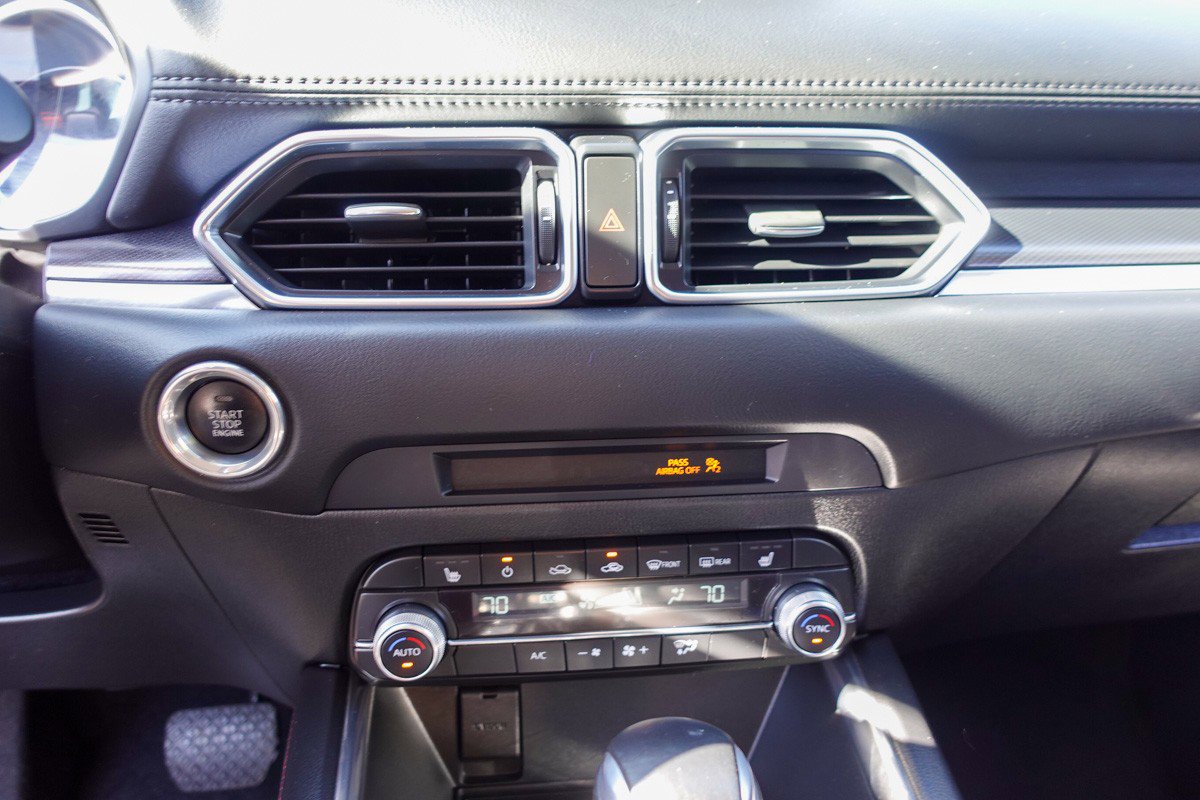 Certified 2023 MAZDA CX-5 Carbon Edition image 18