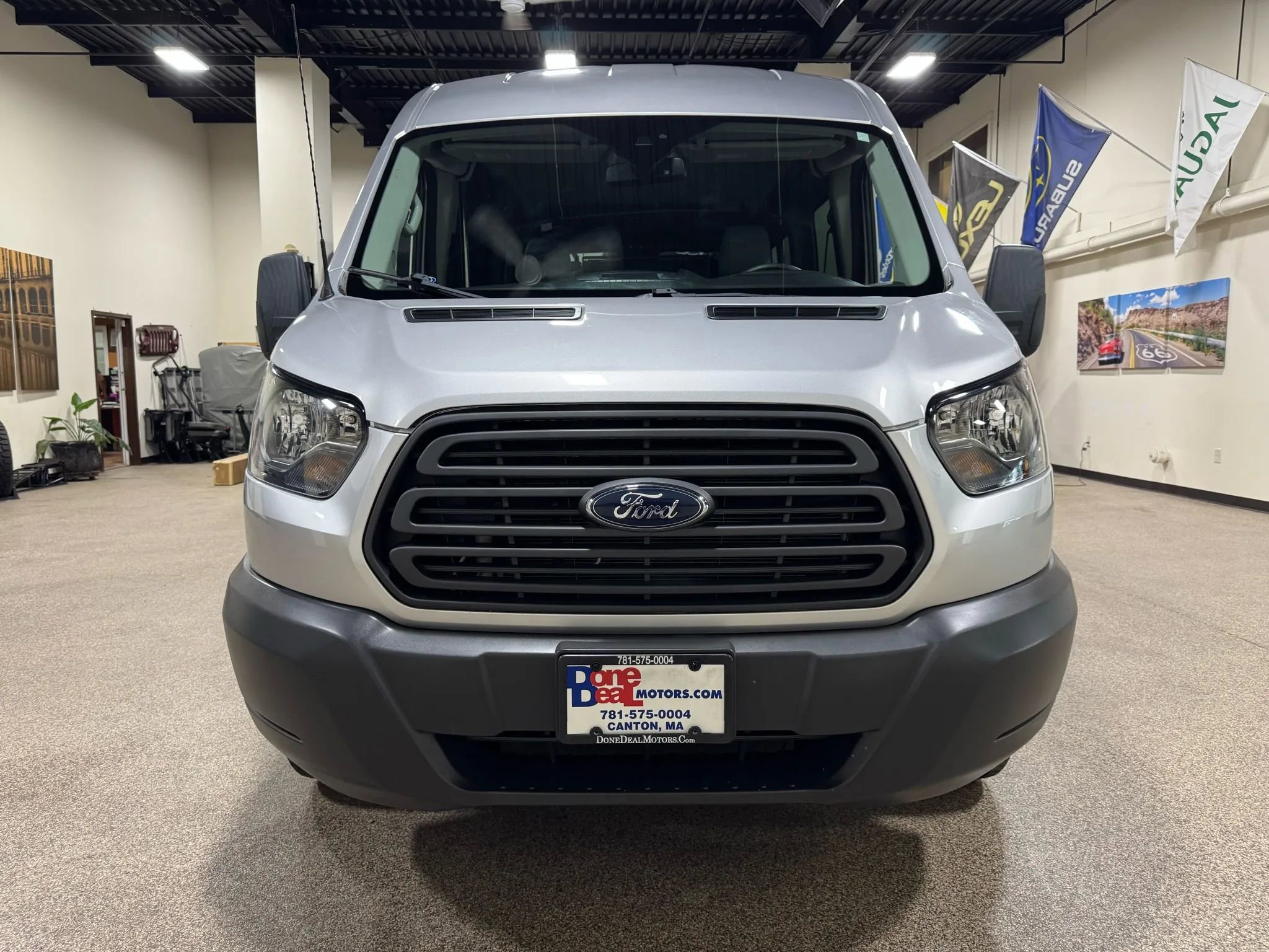 Used 2018 Ford Transit 250 148 Medium Roof image 3