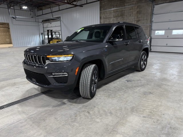 Used 2024 Jeep Grand Cherokee Limited 4xe image 3