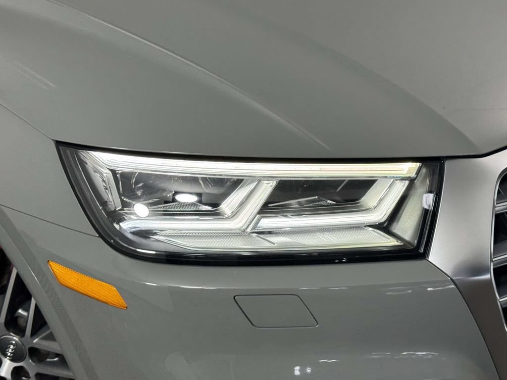 Used 2019 Audi SQ5 Premium Plus w/ Premium Plus Package AWD/4WD image 15