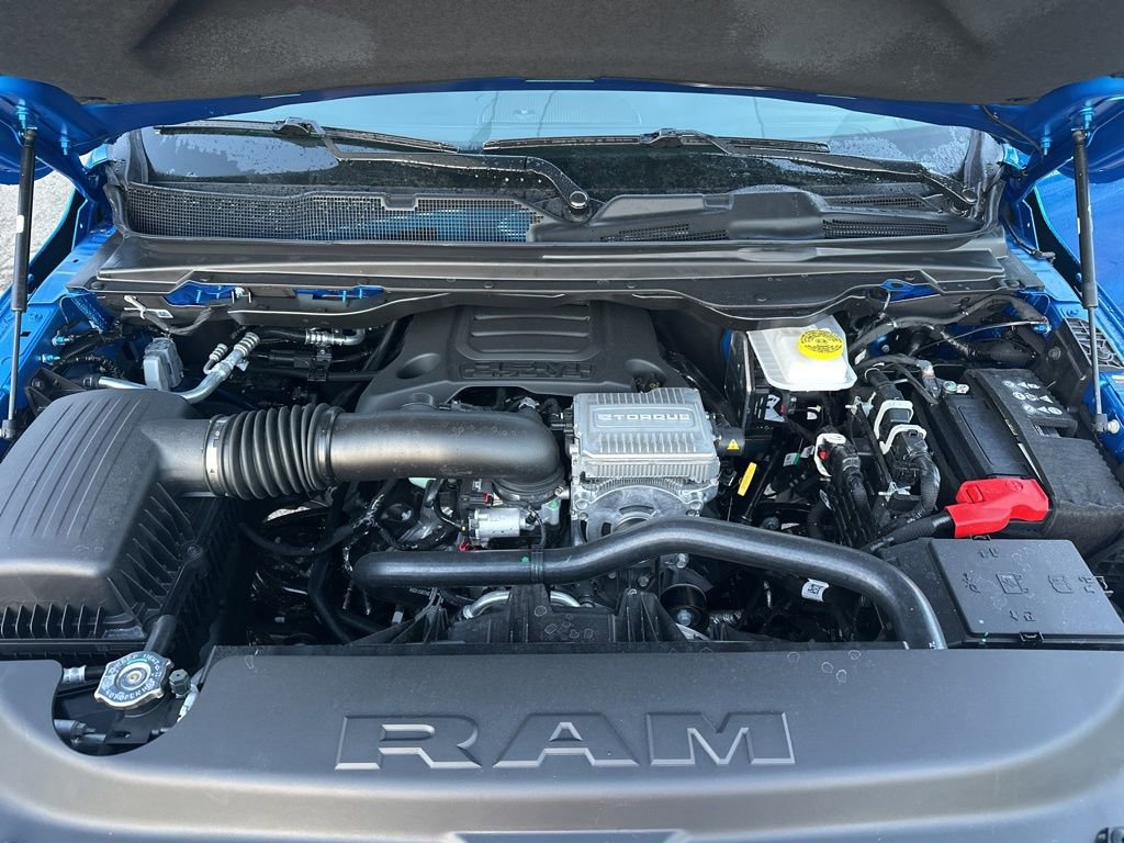 New 2026 RAM 1500 4x4 Crew Cab image 23