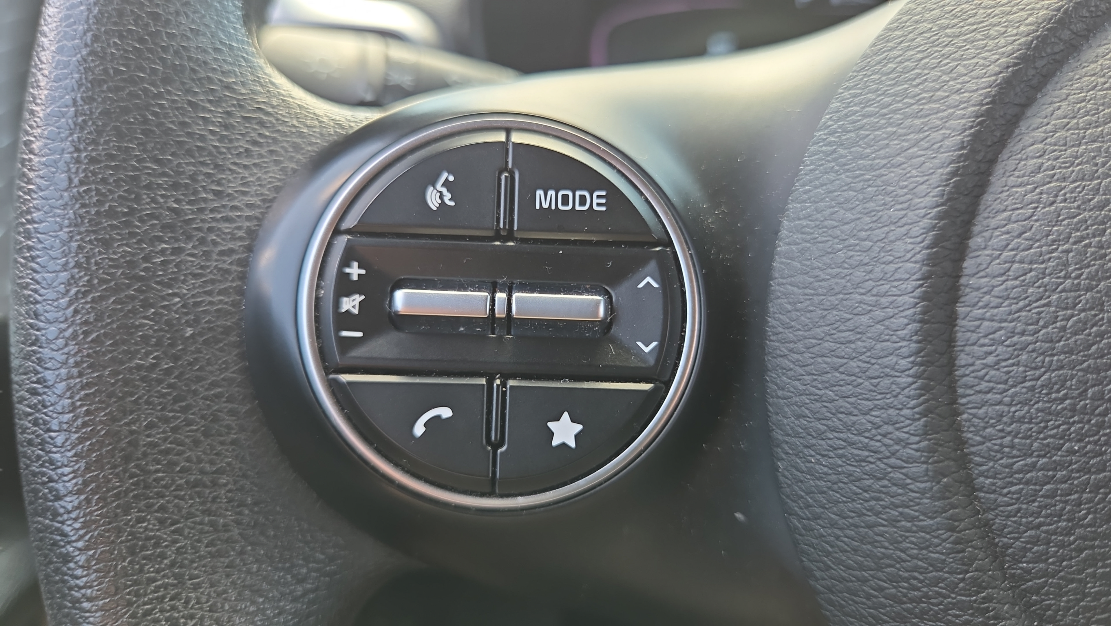 Used 2024 Kia Soul LX w/ Option Group 015 FWD image 24