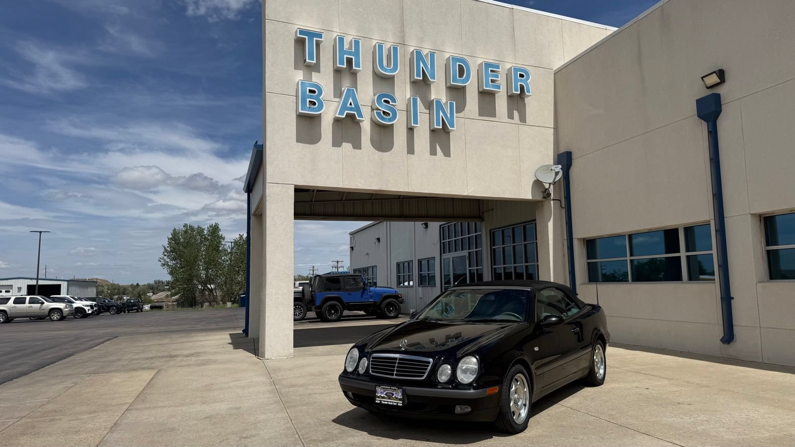 Used 1999 Mercedes-Benz CLK 320 Cabriolet image 1