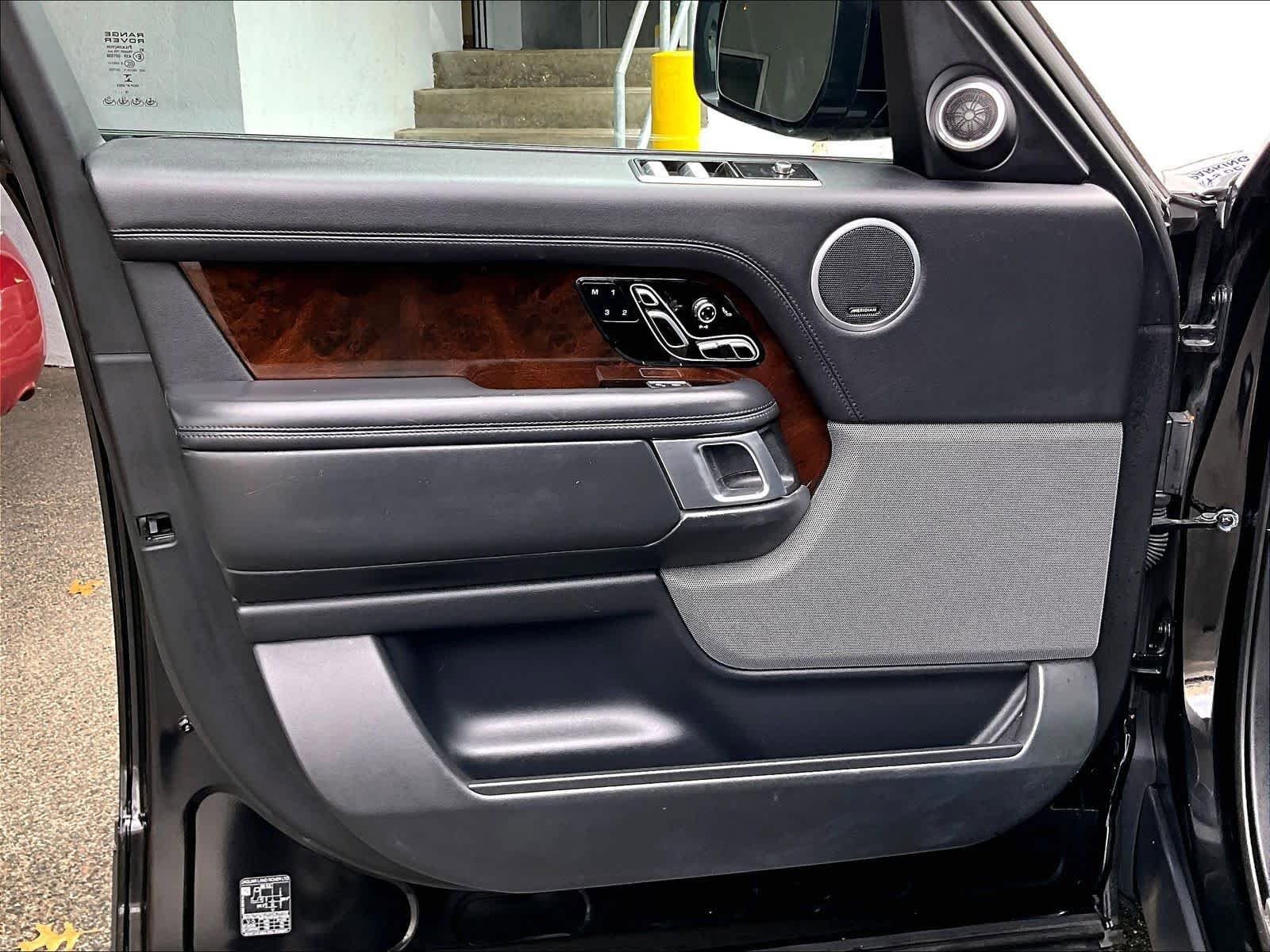 Used 2020 Land Rover Range Rover HSE AWD/4WD image 9