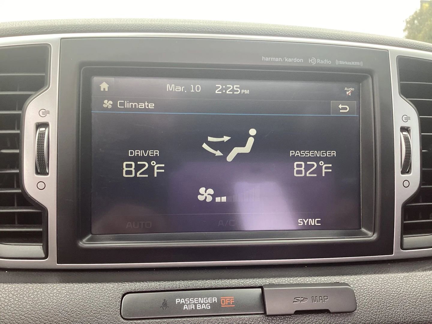 Used 2017 Kia Sportage EX w/ EX Technology Package image 28