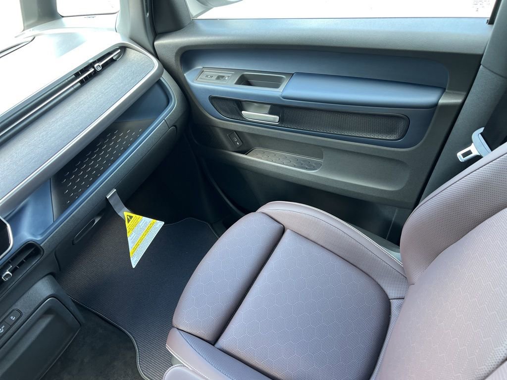 New 2025 Volkswagen ID. Buzz Pro S image 26