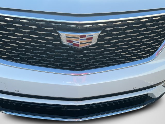 Used 2022 Cadillac XT6 Premium Luxury w/ Technology Package FWD image 39