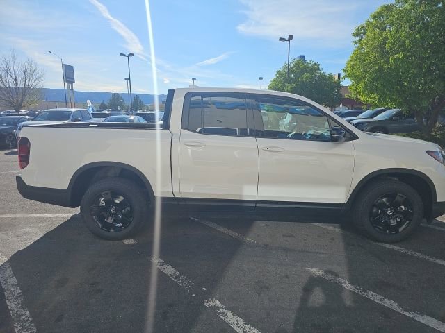 New 2026 Honda Ridgeline Black Edition image 4