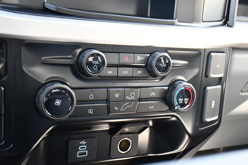 New 2026 Ford F250 XL image 29