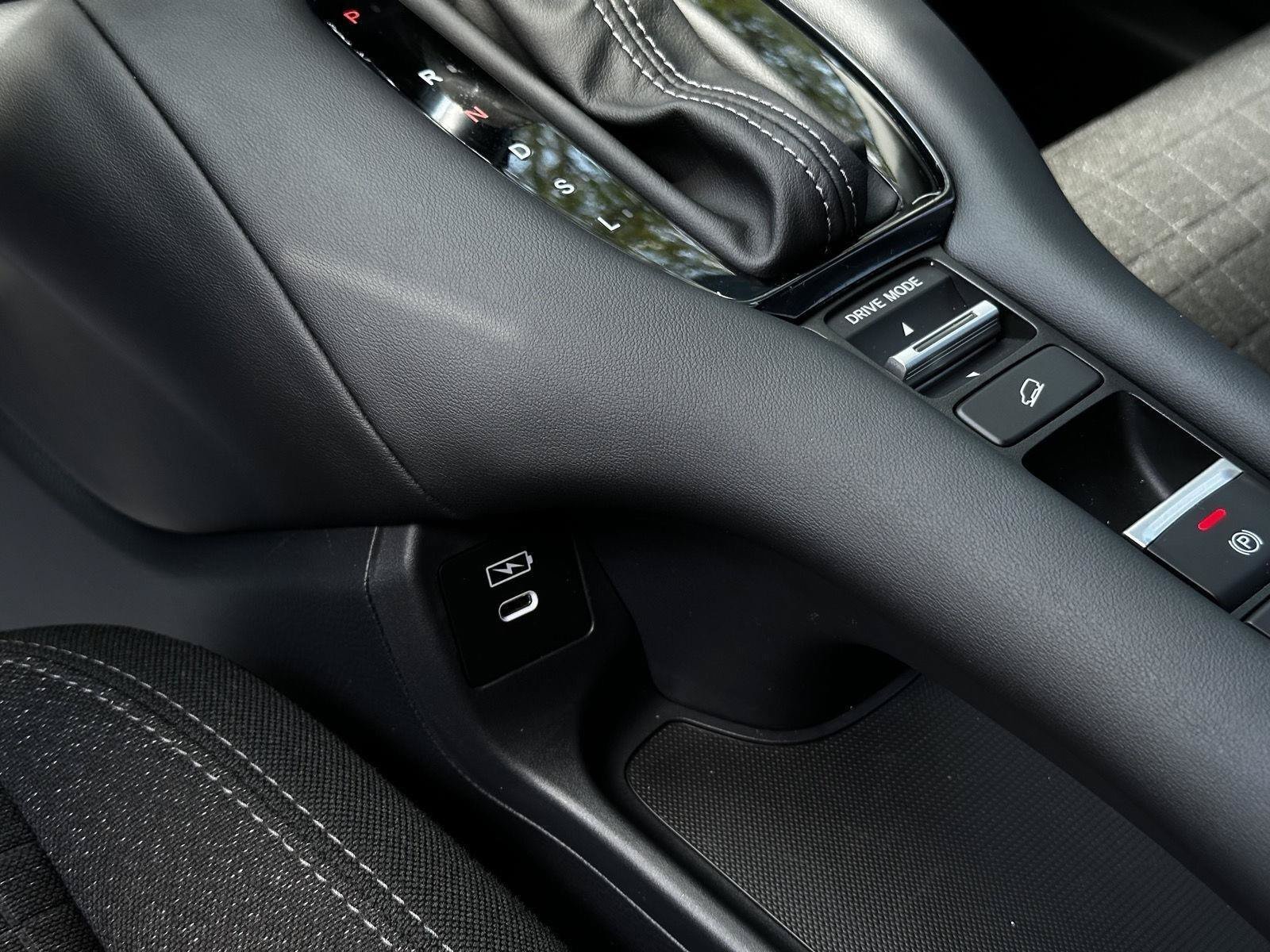 Certified 2026 Honda HR-V LX image 13