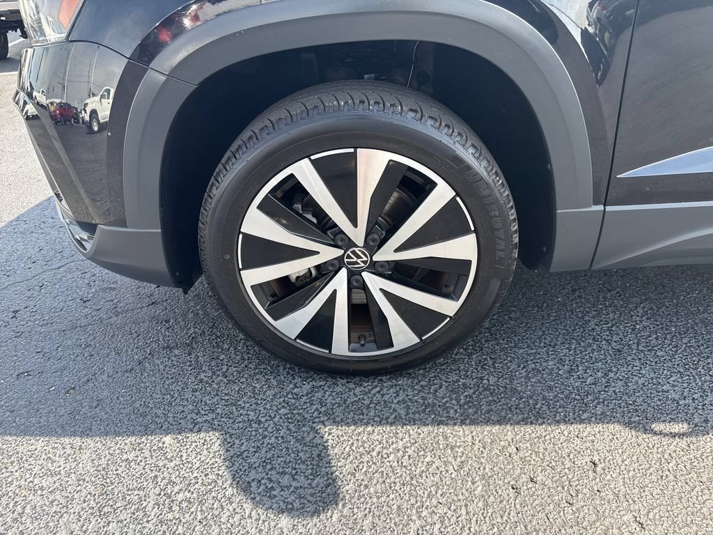 Used 2022 Volkswagen Taos SE FWD image 37