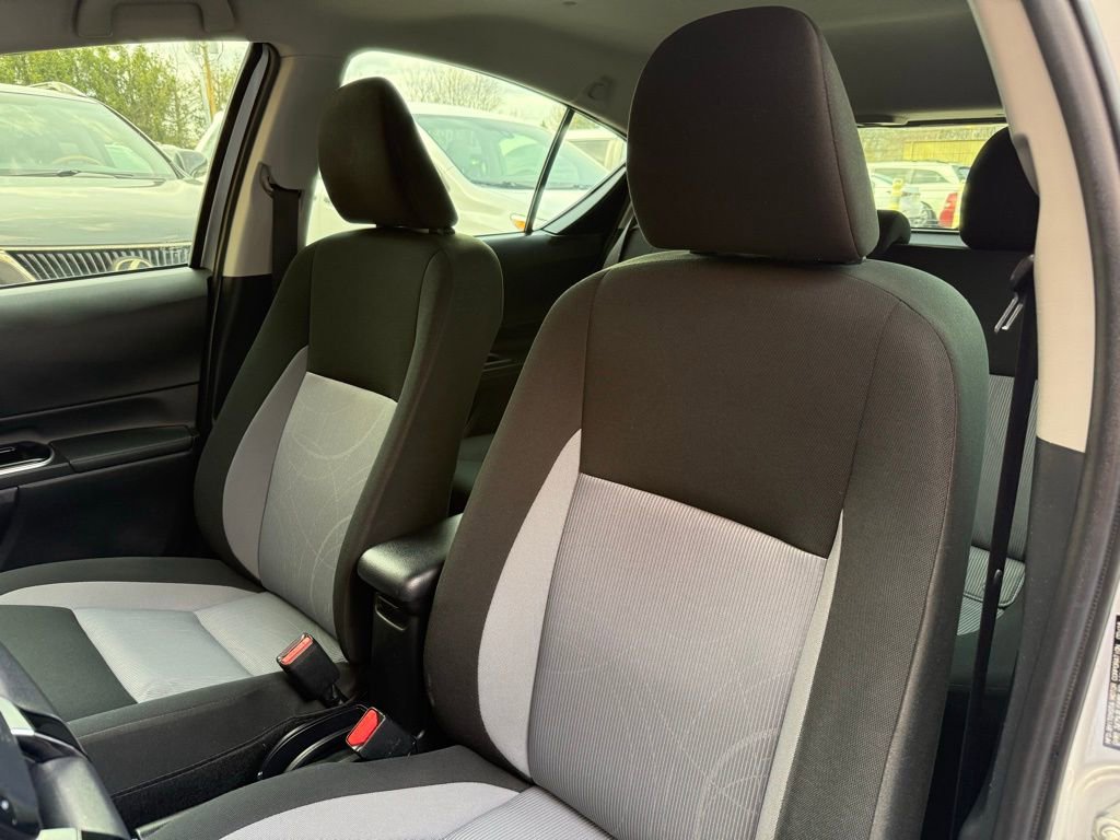 Used 2018 Toyota Prius C Two FWD image 10