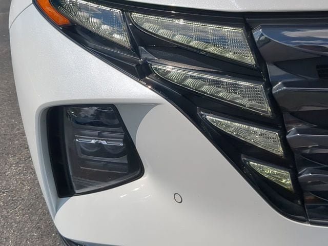 Used 2022 Hyundai Tucson Limited AWD/4WD image 9