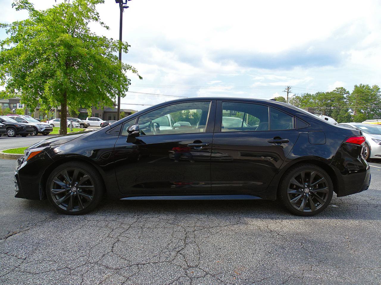 Used 2023 Toyota Corolla SE FWD image 7