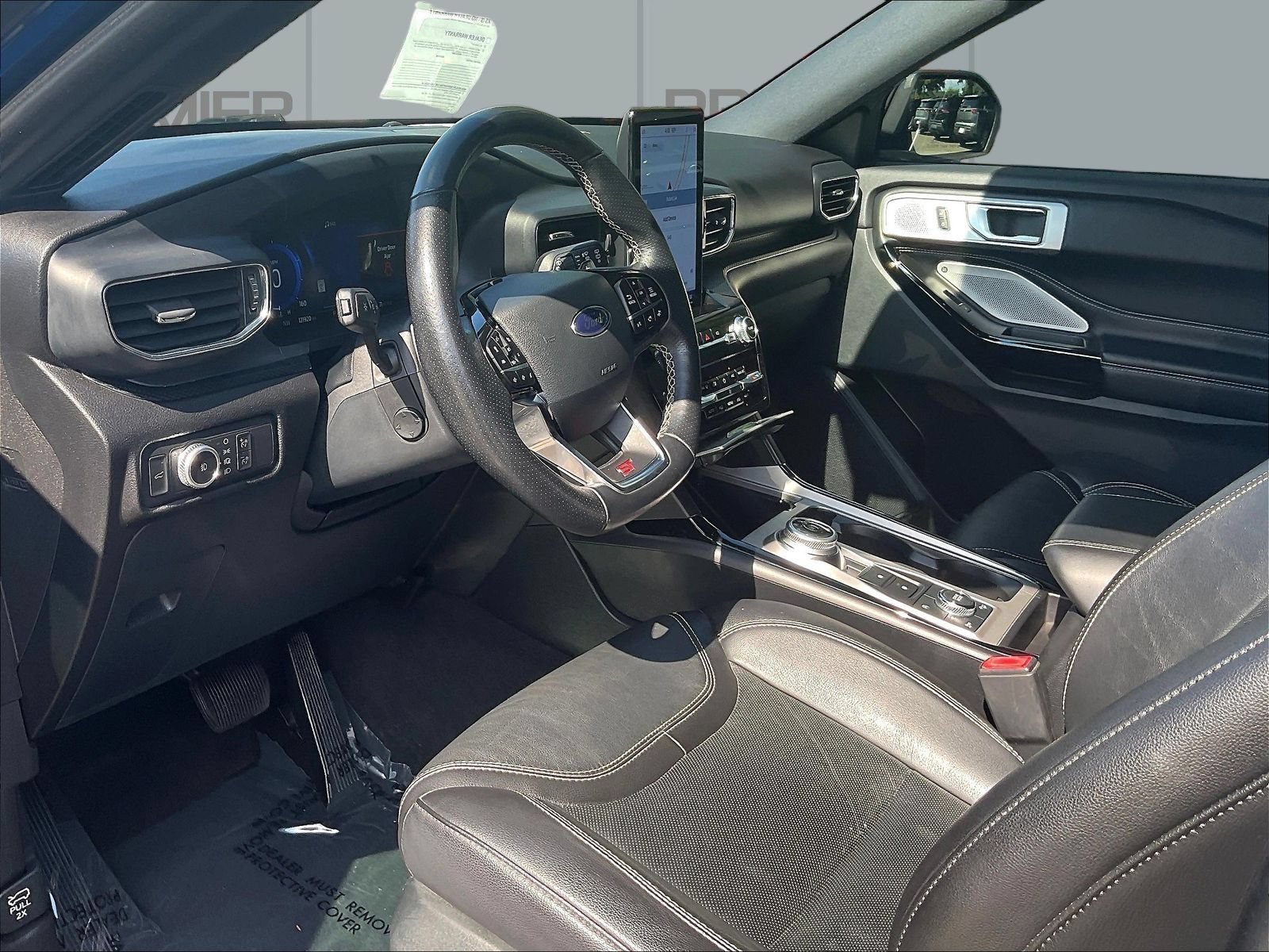Used 2022 Ford Explorer ST w/ Equipment Group 401A AWD/4WD image 18
