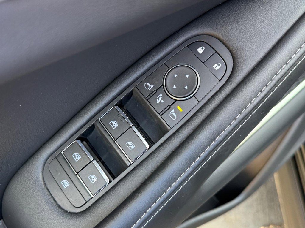 Used 2026 INFINITI QX60 Luxe w/ Cargo Package image 15