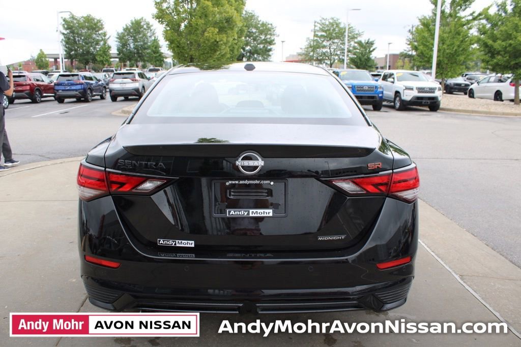 New 2025 Nissan Sentra SR w/ Midnight Edition image 4