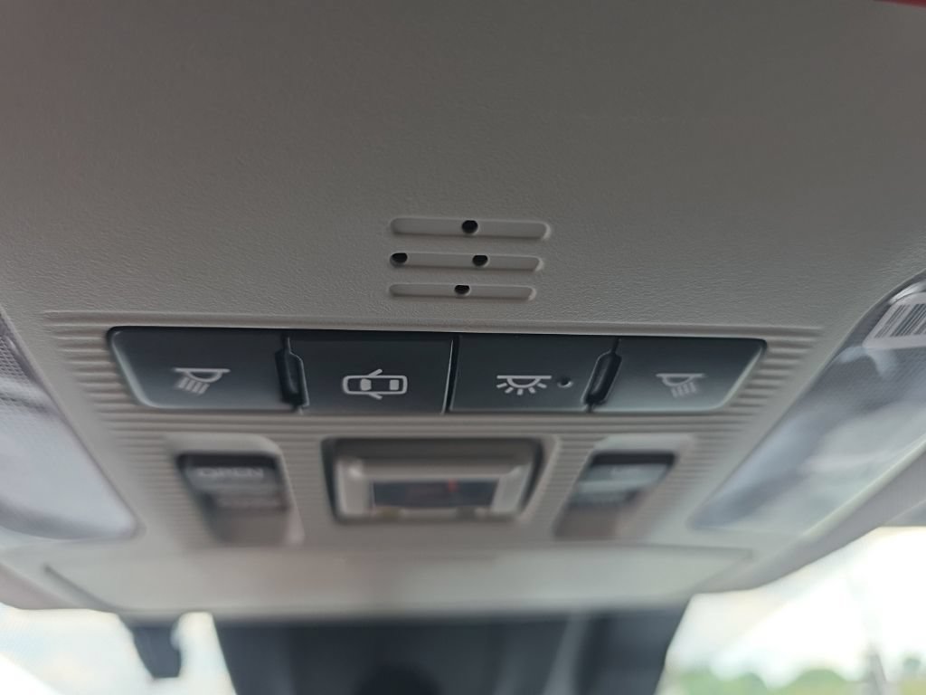 Used 2020 Toyota RAV4 XLE w/ Convenience Package AWD/4WD image 25