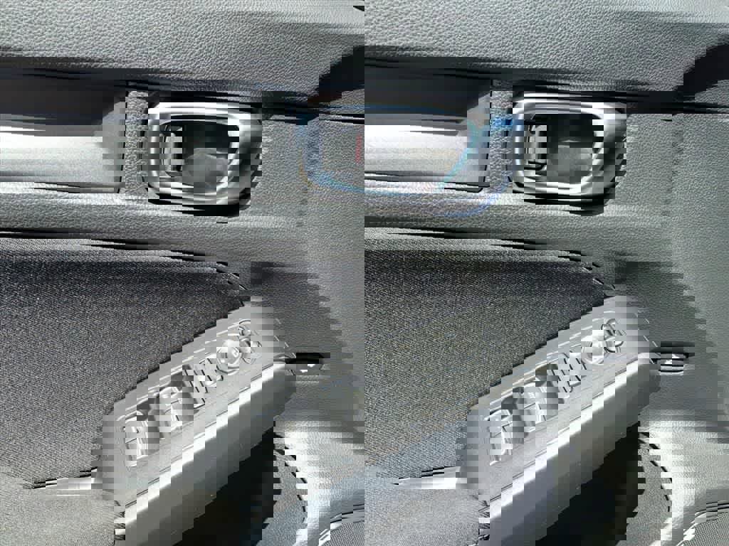 Used 2023 Honda Civic Sport image 13