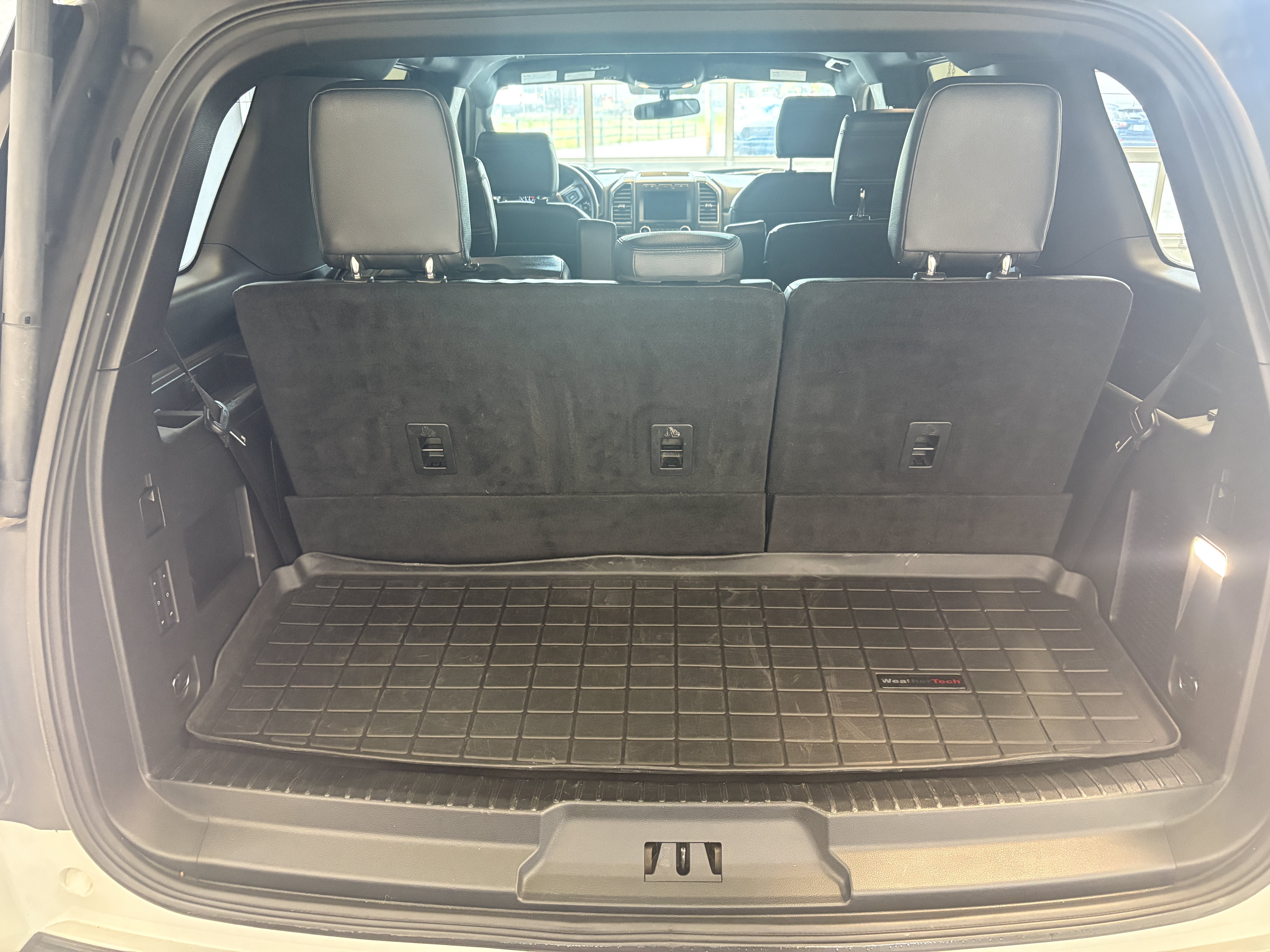 Used 2018 Ford Expedition Limited AWD/4WD image 10