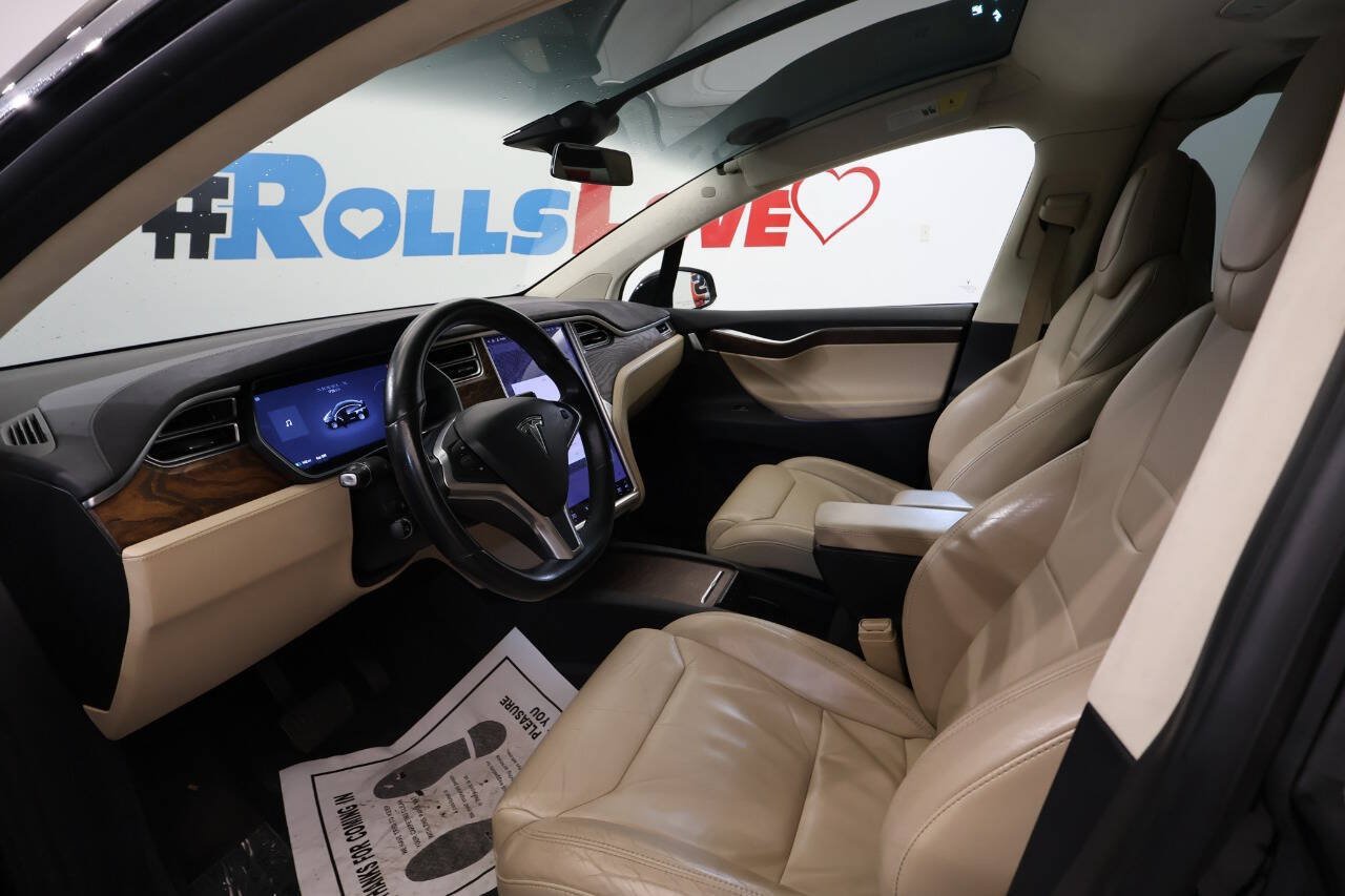 Used 2017 Tesla Model X 75D AWD/4WD image 11