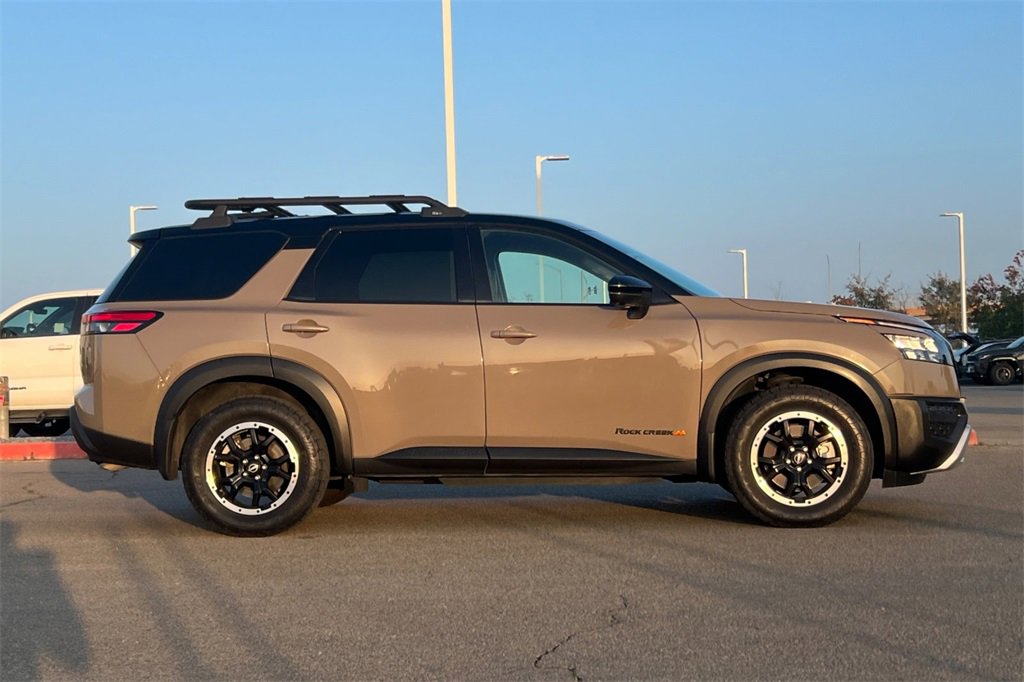 Used 2024 Nissan Pathfinder Rock Creek image 3