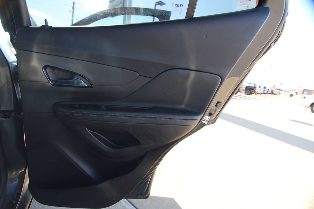 Used 2018 Buick Encore Preferred image 36