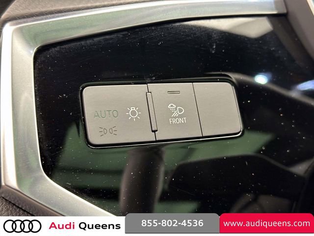 Certified 2025 Audi Q3 2.0T Premium Plus w/ Premium Plus Package image 21