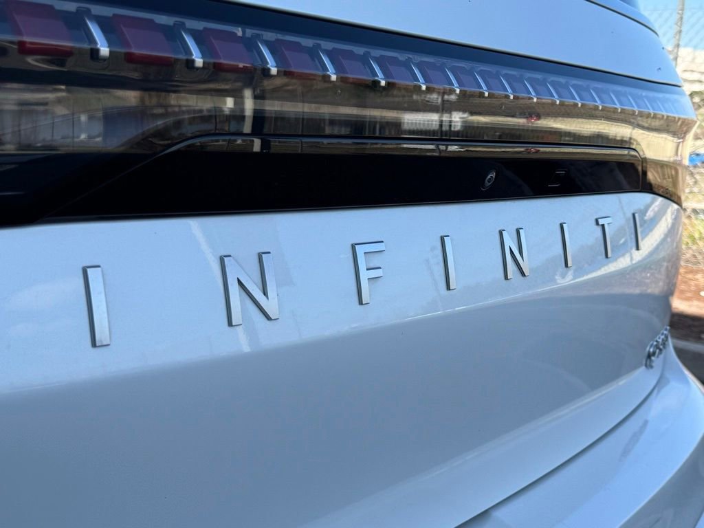 Used 2025 INFINITI QX80 Luxe image 62