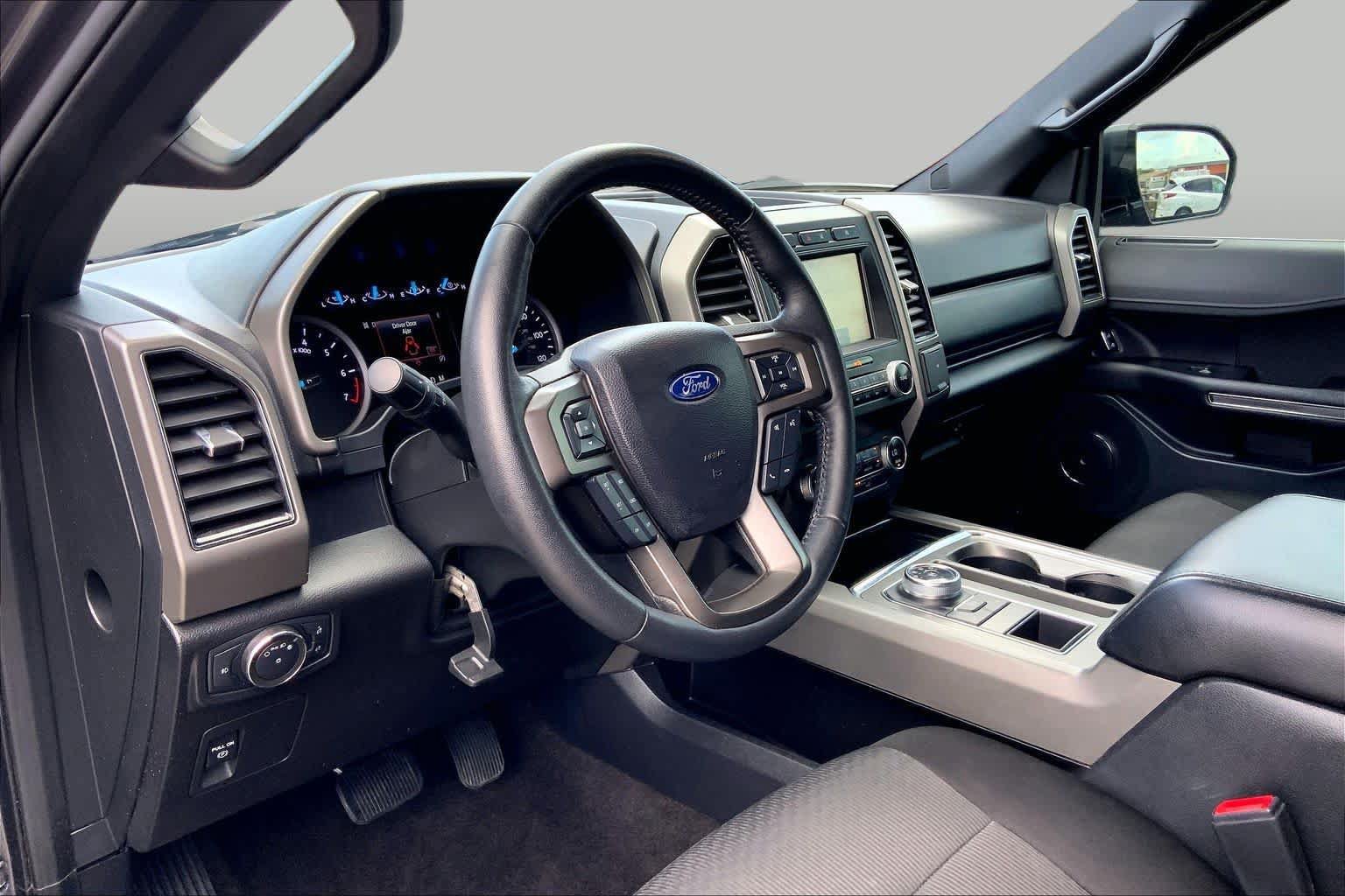 Used 2020 Ford Expedition XLT RWD image 16