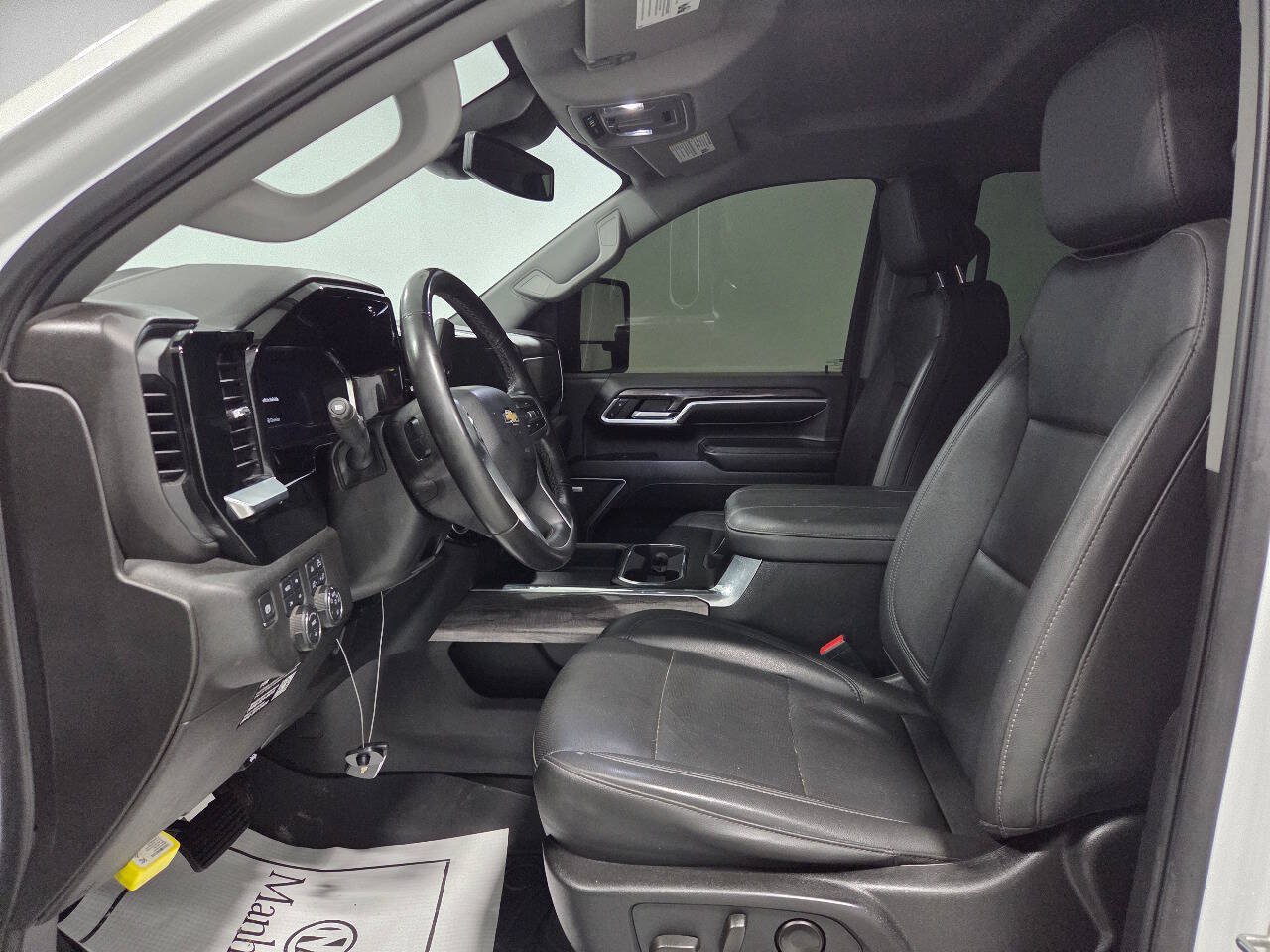 Used 2024 Chevrolet Silverado 2500 LTZ w/ LTZ Plus Package AWD/4WD image 12