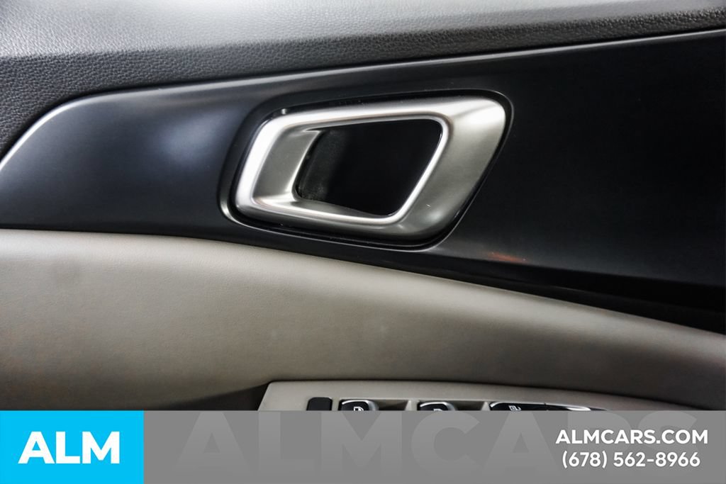 Used 2026 Kia Carnival LXS FWD image 48