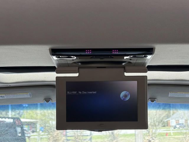 Used 2019 Cadillac Escalade Premium Luxury image 29