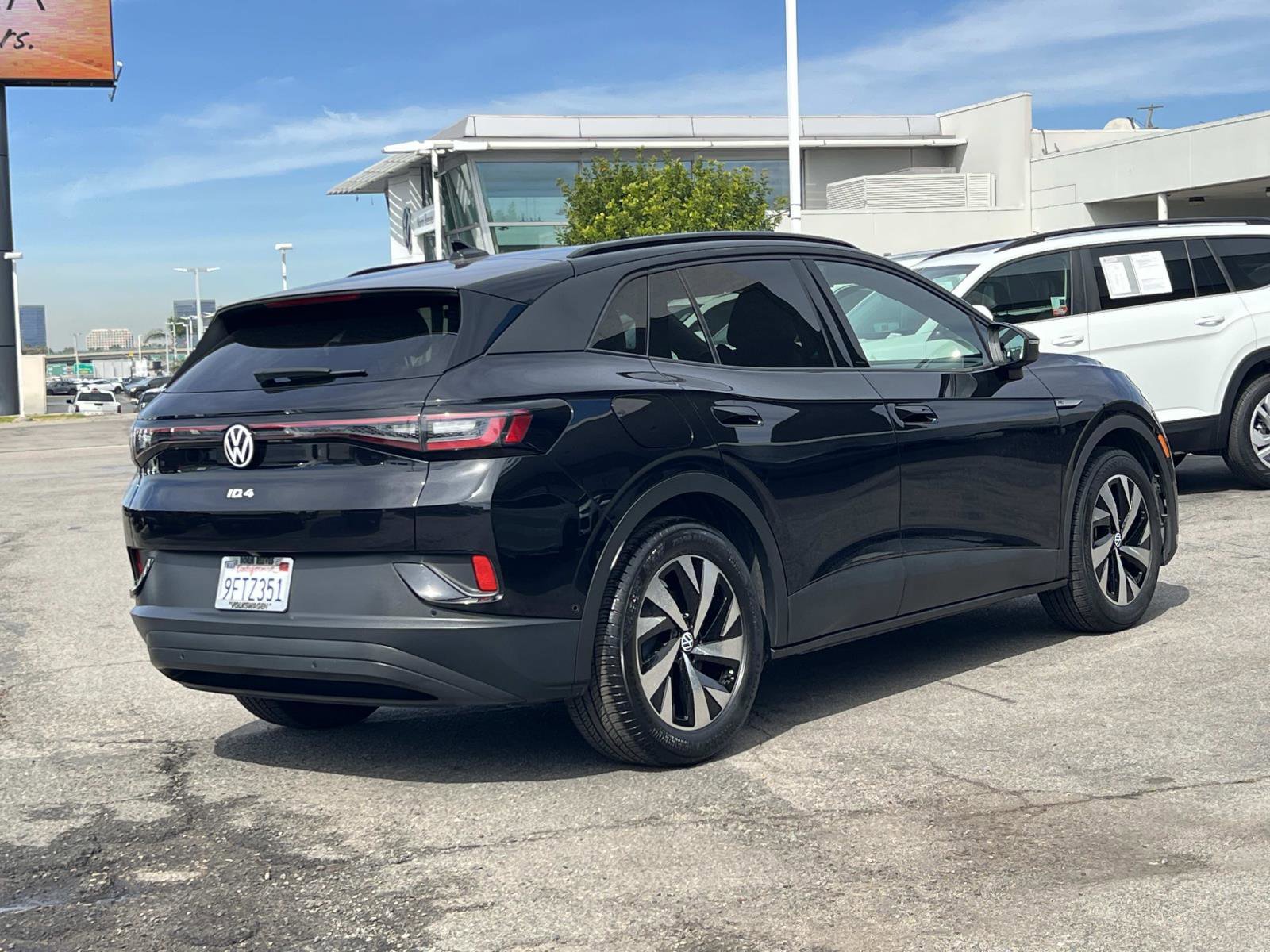 Used 2023 Volkswagen ID.4 Pro image 27