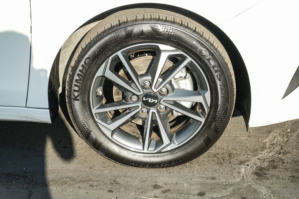 Used 2024 Kia Forte LXS FWD image 10