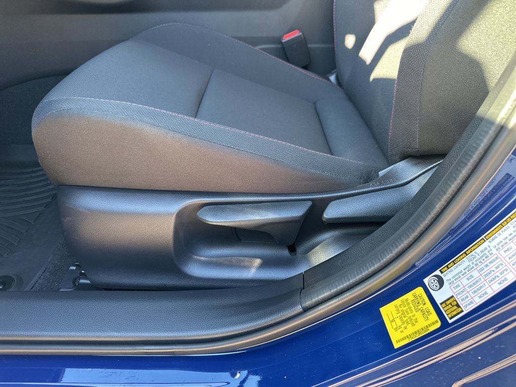 Used 2025 Toyota Prius Plug-In Hybrid image 13