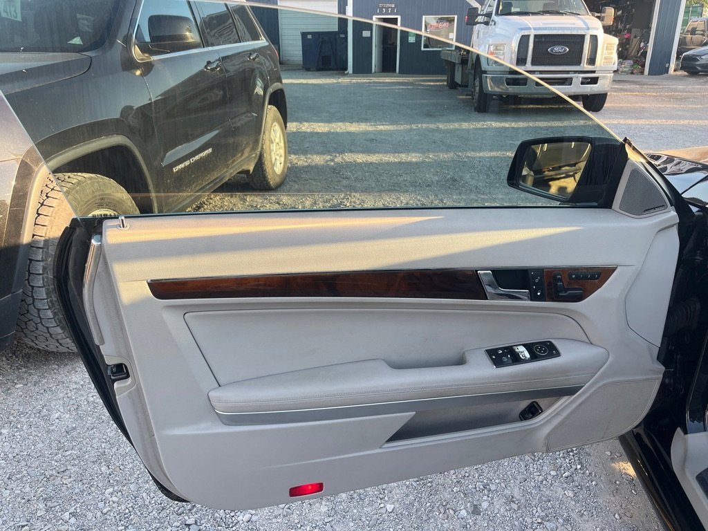 Used 2011 Mercedes-Benz E 550 Coupe image 9