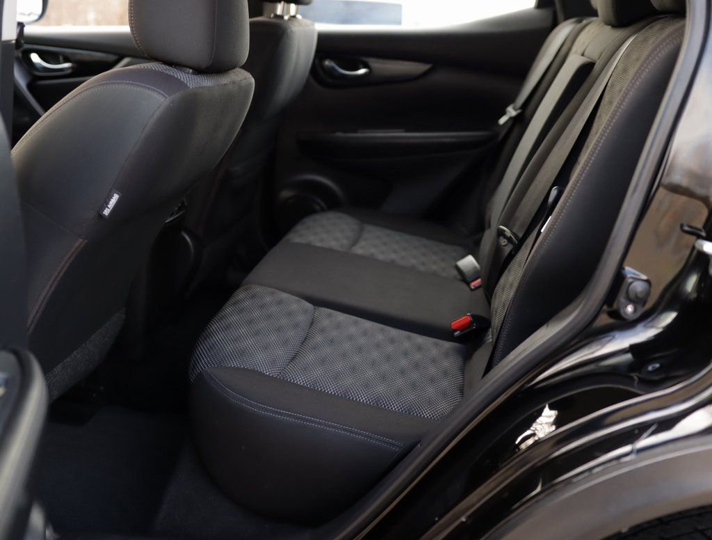 Used 2018 Nissan Rogue Sport SV image 22