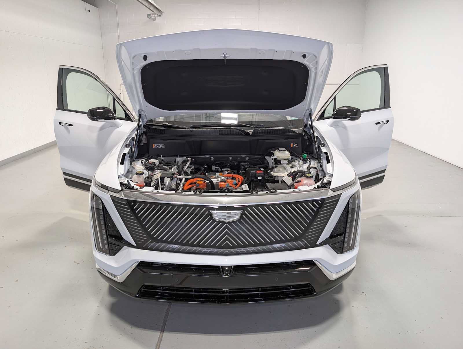New 2027 Cadillac Vistiq Luxury w/ LPO, Floor Liner Package AWD/4WD image 11
